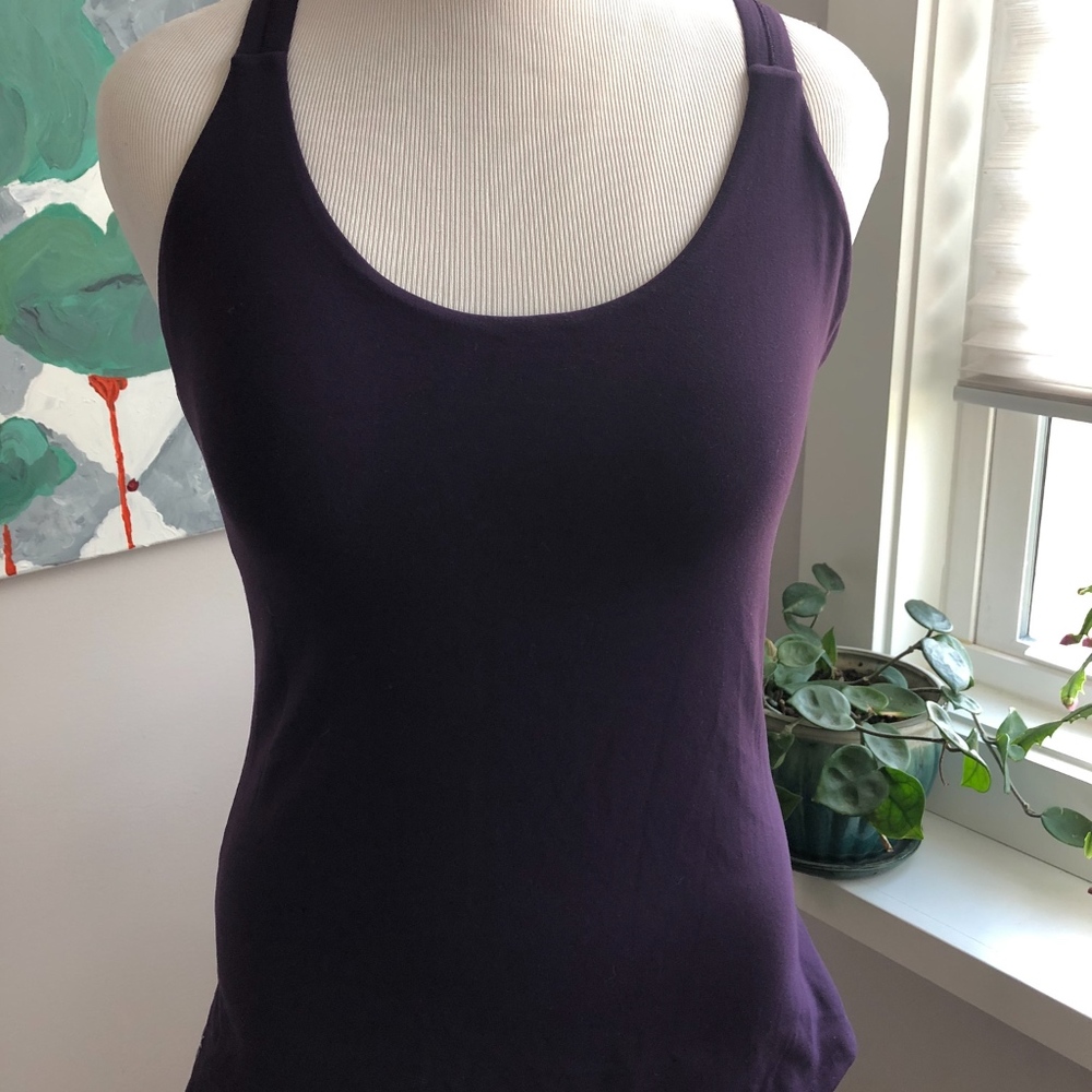 Atleta yoga tank with built in shelf support
